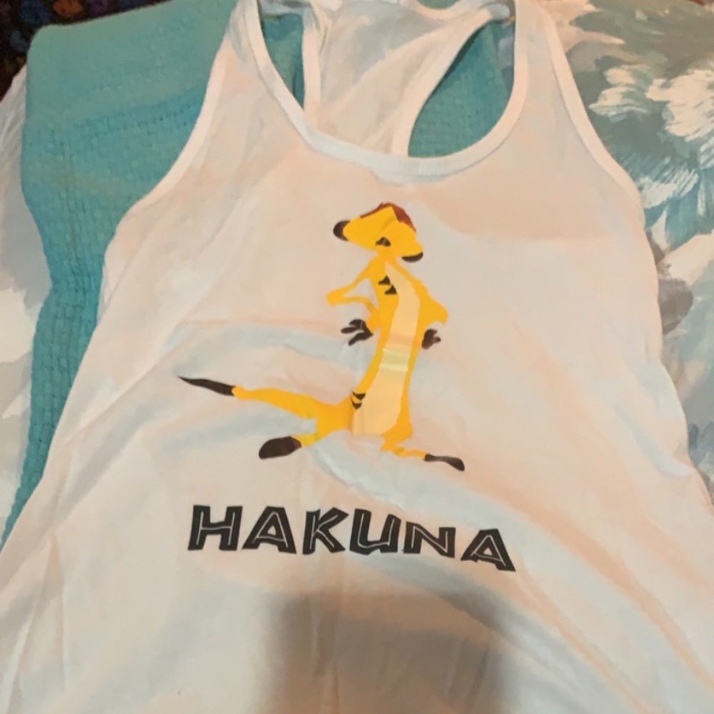 Hakuna matching Disney women’s tank